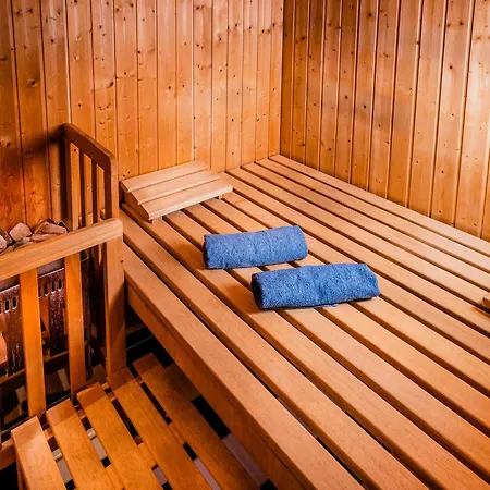 Immerse Yourself Into The Magic Of And Discover Your Creative Side Дом отдыха Kall