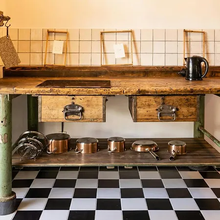 Immerse Yourself Into The Magic Of And Discover Your Creative Side Дом отдыха *